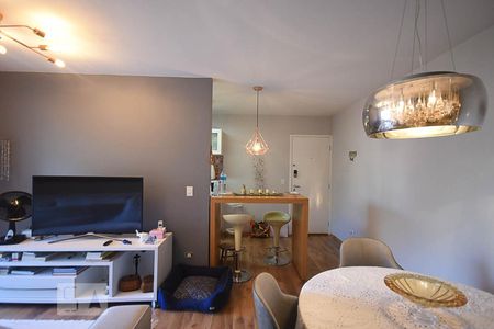 Sala de apartamento para alugar com 2 quartos, 70m² em Paraíso do Morumbi, São Paulo