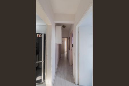 Corredor de apartamento à venda com 3 quartos, 75m² em Vila Gomes Cardim, São Paulo