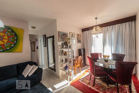 Apartamento à venda com 75m², 3 quartos e 2 vagasSala