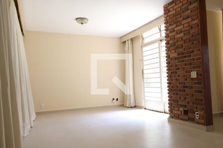 sala de casa para alugar com 4 quartos, 184m² em Parque Jabaquara, São Paulo