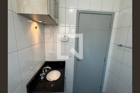 Banheiro Social de apartamento para alugar com 1 quarto, 38m² em Perdizes, São Paulo