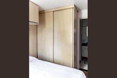 Quarto 1 de apartamento para alugar com 3 quartos, 52m² em Jardim Julieta, São Paulo