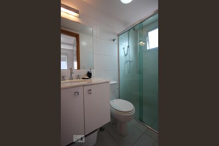 Apartamento à venda com 85m², 2 quartos e 2 vagas Apartamento à venda com 85m², 2 quartos e 2 vagasBanheiro da Suíte 1