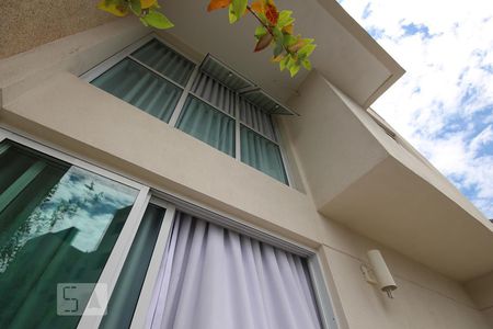 Apartamento à venda com 85m², 2 quartos e 2 vagas Apartamento à venda com 85m², 2 quartos e 2 vagasVaranda da Sala