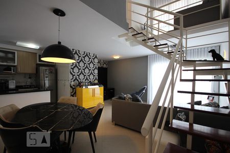 Apartamento à venda com 85m², 2 quartos e 2 vagas Apartamento à venda com 85m², 2 quartos e 2 vagasSala