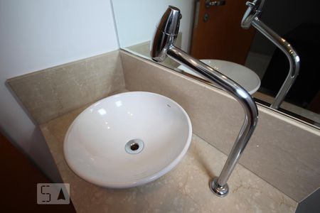 Apartamento à venda com 85m², 2 quartos e 2 vagas Apartamento à venda com 85m², 2 quartos e 2 vagasLavabo