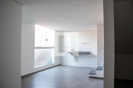 Cozinha de casa de condomínio para alugar com 2 quartos, 85m² em Vila Prudente, São Paulo