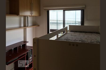 Quarto de apartamento para alugar com 2 quartos, 77m² em Recreio dos Bandeirantes, Rio de Janeiro