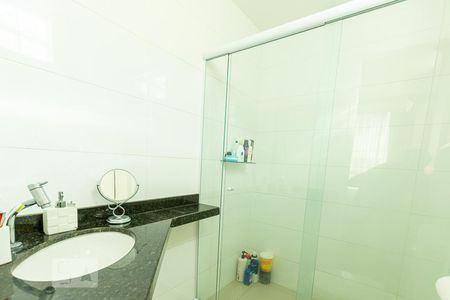 Banheiro da Suite  de apartamento para alugar com 1 quarto, 60m² em Centro, Niterói