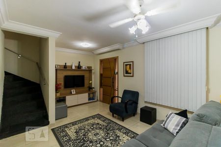 Sala de Estar de casa à venda com 3 quartos, 200m² em Parque Residencial Oratorio, São Paulo