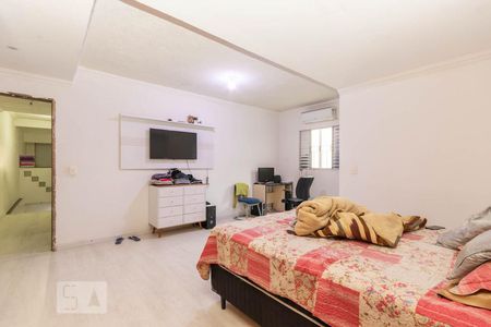 Suíte  de casa para alugar com 4 quartos, 235m² em Vila Verde, São Paulo