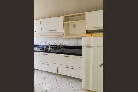 Cozinha de kitnet/studio à venda com 1 quarto, 50m² em São José, Porto Alegre