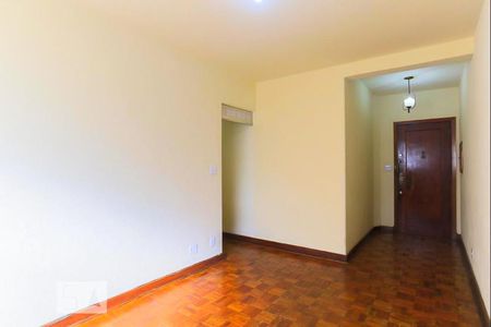 Apartamento à venda com 66m², 2 quartos e sem vagaSala