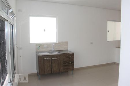 Sala / Cozinha de casa para alugar com 1 quarto, 30m² em Parque Imperial, São Paulo