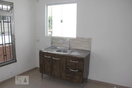 Sala / Cozinha de casa para alugar com 1 quarto, 30m² em Parque Imperial, São Paulo