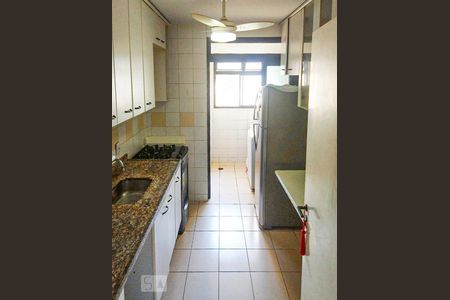 Cozinha de apartamento à venda com 3 quartos, 70m² em Jardim Santo Amaro, São Paulo