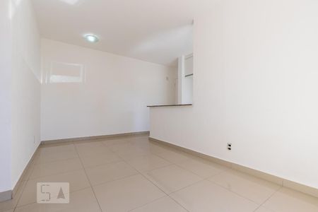 Sala de apartamento para alugar com 2 quartos, 67m² em Vila Industrial, Campinas