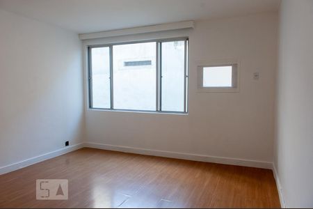 Sala de apartamento para alugar com 2 quartos, 60m² em Humaitá, Rio de Janeiro