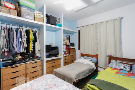 Quarto 1 de casa à venda com 3 quartos, 230m² em Vila Mira, São Paulo