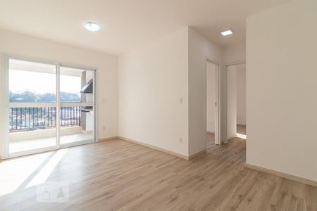 Sala de apartamento à venda com 2 quartos, 64m² em Jardim Timbauhy, Barueri