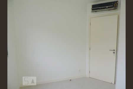 Quarto 3 de apartamento para alugar com 3 quartos, 84m² em Córrego Grande, Florianópolis