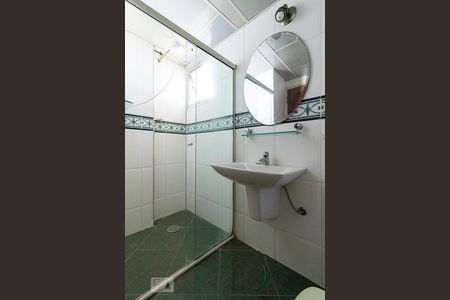 Banheiro social de apartamento à venda com 3 quartos, 112m² em Sumaré, São Paulo