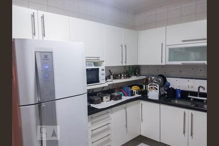 Cozinha de apartamento para alugar com 3 quartos, 130m² em Vila Azevedo, São Paulo