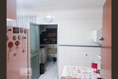 Cozinha de apartamento para alugar com 3 quartos, 130m² em Vila Azevedo, São Paulo