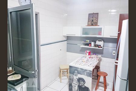 Cozinha de apartamento para alugar com 3 quartos, 130m² em Vila Azevedo, São Paulo