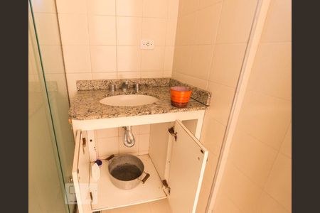 Banheiro de apartamento à venda com 2 quartos, 55m² em Lauzane Paulista, São Paulo