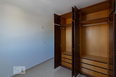 Quarto 1 de apartamento para alugar com 3 quartos, 80m² em Vila Sofia, São Paulo