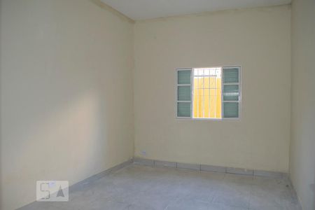 QUARTO de casa para alugar com 1 quarto, 50m² em Parque Peruche, São Paulo