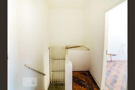 Escada de casa à venda com 3 quartos, 180m² em Glória, Porto Alegre