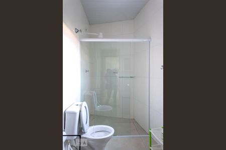 Banheiro de kitnet/studio para alugar com 1 quarto, 40m² em Vila Prudente, São Paulo