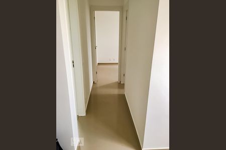 Corredor de apartamento à venda com 2 quartos, 45m² em Jardim Las Vegas, Guarulhos