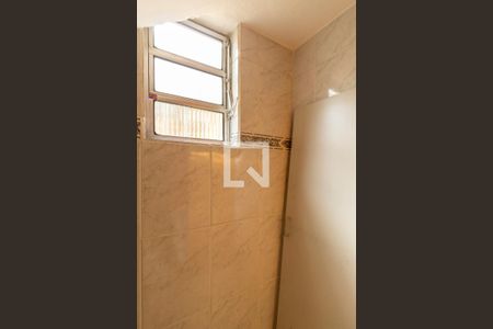 Lavabo  de casa à venda com 4 quartos, 185m² em Vila Nhocune, São Paulo