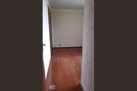 Sala de apartamento para alugar com 3 quartos, 98m² em Santa Efigênia, Belo Horizonte
