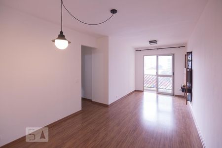 Sala de apartamento para alugar com 3 quartos, 77m² em Vila Pompéia, São Paulo