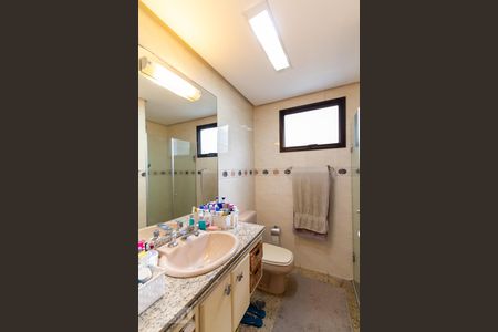 Apartamento à venda com 176m², 3 quartos e sem vaga Apartamento à venda com 176m², 3 quartos e sem vagaBanheiro da suíte 2