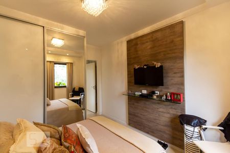 Apartamento à venda com 176m², 3 quartos e sem vaga Apartamento à venda com 176m², 3 quartos e sem vagaSuíte 2