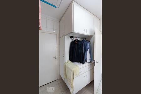 Apartamento à venda com 176m², 3 quartos e sem vaga Apartamento à venda com 176m², 3 quartos e sem vagaÁrea de serviço