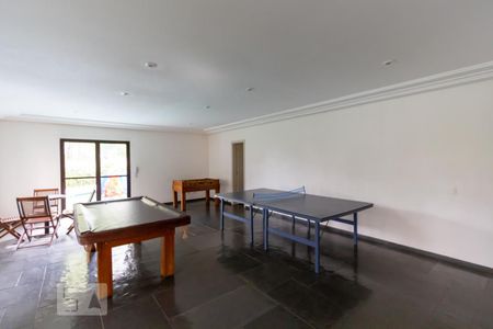 Apartamento à venda com 176m², 3 quartos e sem vaga Apartamento à venda com 176m², 3 quartos e sem vagaSalão de jogos