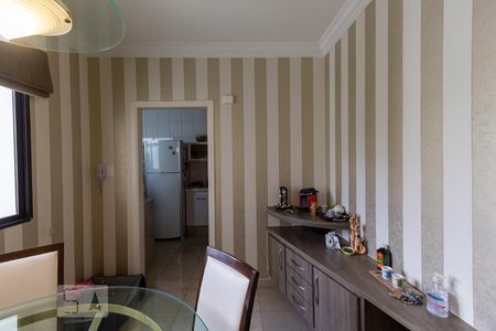 Apartamento à venda com 176m², 3 quartos e sem vaga Apartamento à venda com 176m², 3 quartos e sem vagaCopa