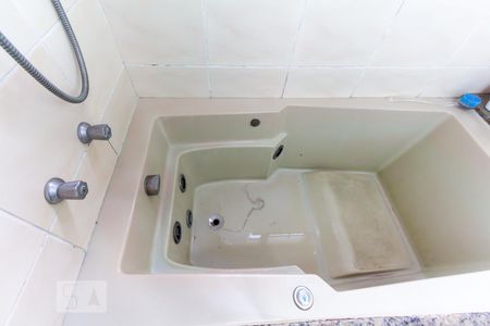 Apartamento à venda com 176m², 3 quartos e sem vaga Apartamento à venda com 176m², 3 quartos e sem vagaBanheiro da suíte 1