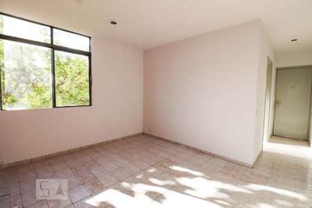 Sala de apartamento para alugar com 2 quartos, 67m² em Setor Leste Vila Nova, Goiânia