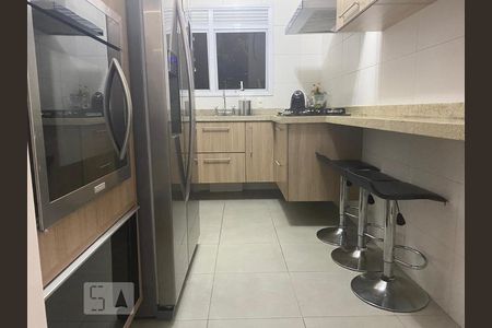 cozinha de apartamento à venda com 3 quartos, 110m² em Vila Suzana, São Paulo