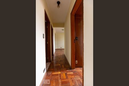 Corredor Quartos de apartamento para alugar com 3 quartos, 68m² em Vila Lageado, São Paulo