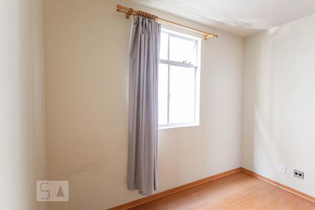 Quarto 2 de apartamento para alugar com 3 quartos, 65m² em Serra, Belo Horizonte