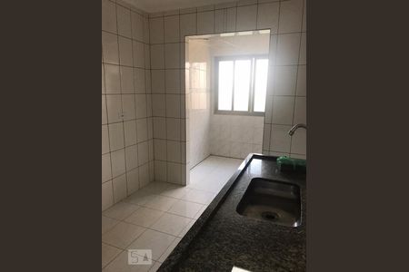 Cozinha de apartamento para alugar com 2 quartos, 68m² em Jardim Maria Rosa, Taboão da Serra