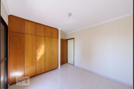 Quarto de apartamento à venda com 1 quarto, 120m² em Centro, Campinas